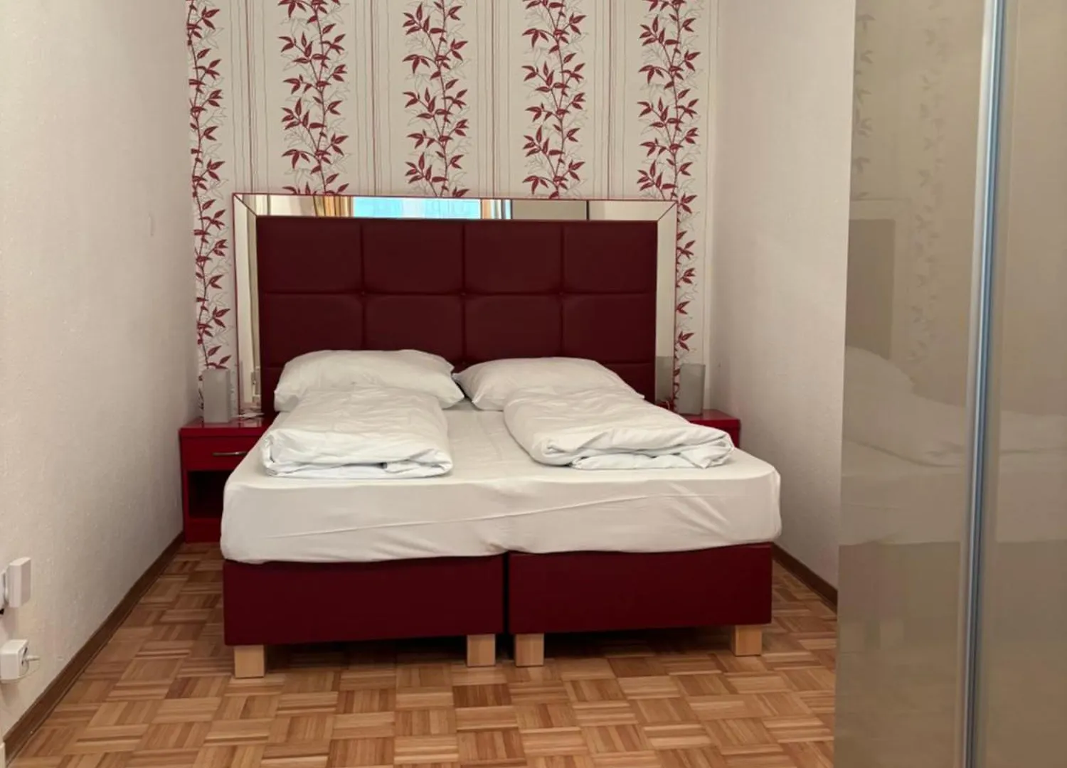 Carlton Suites Vienna