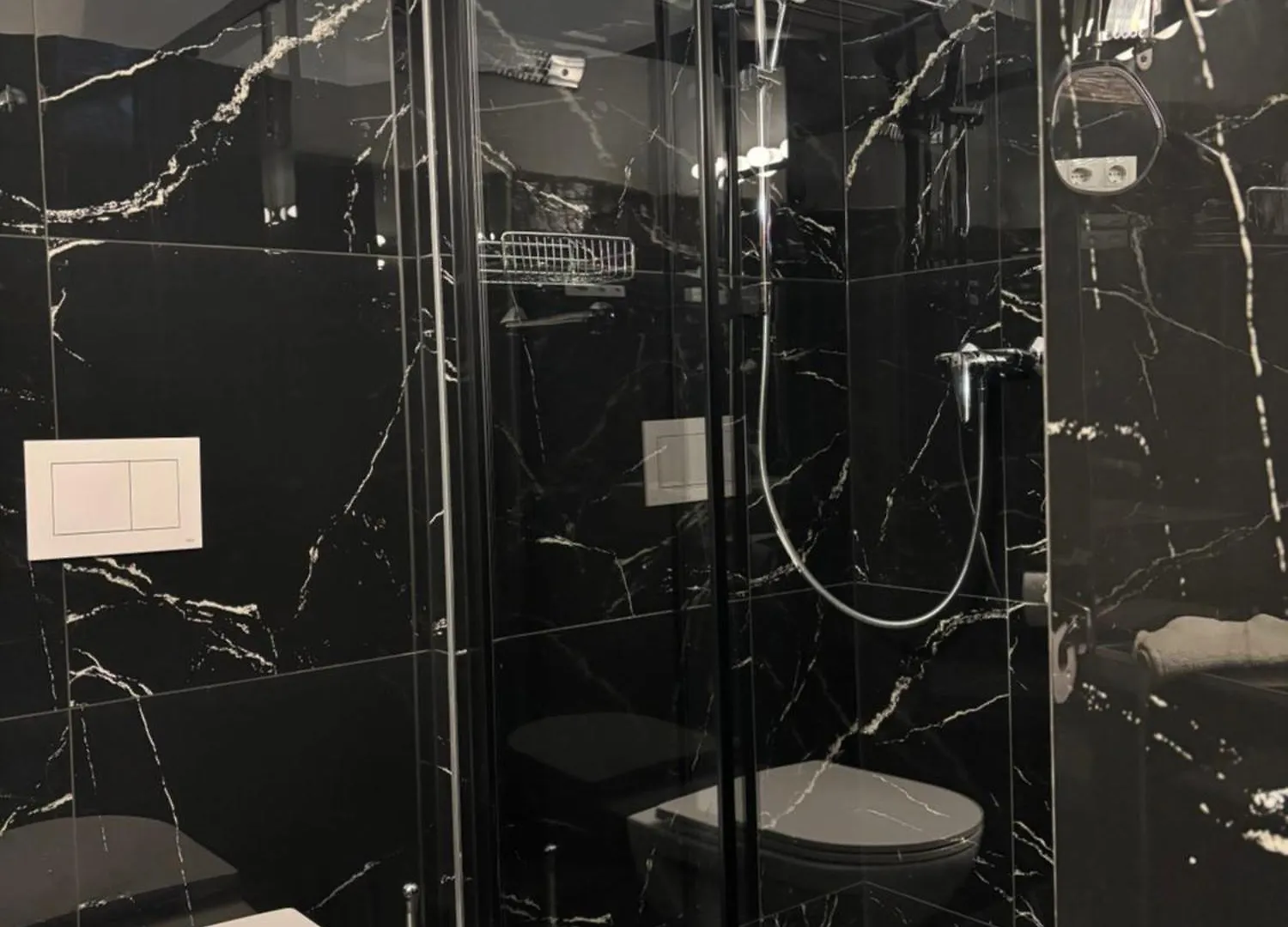 Carlton Suites Vienna 0*,