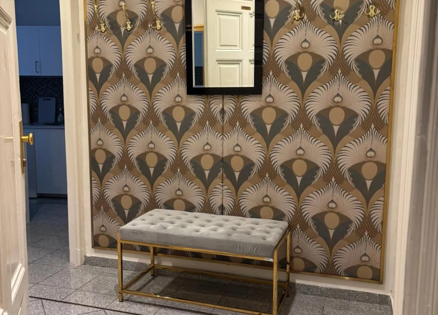 Carlton Suites Vienna 0*,