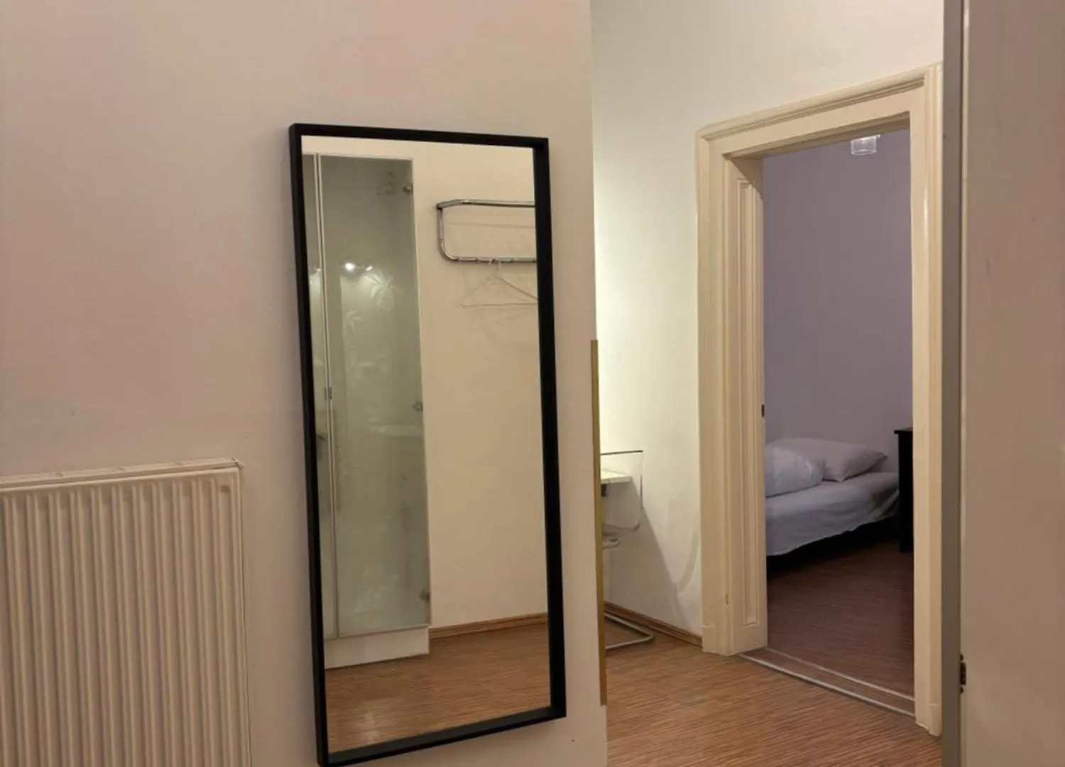 Carlton Suites Vienna Apartment