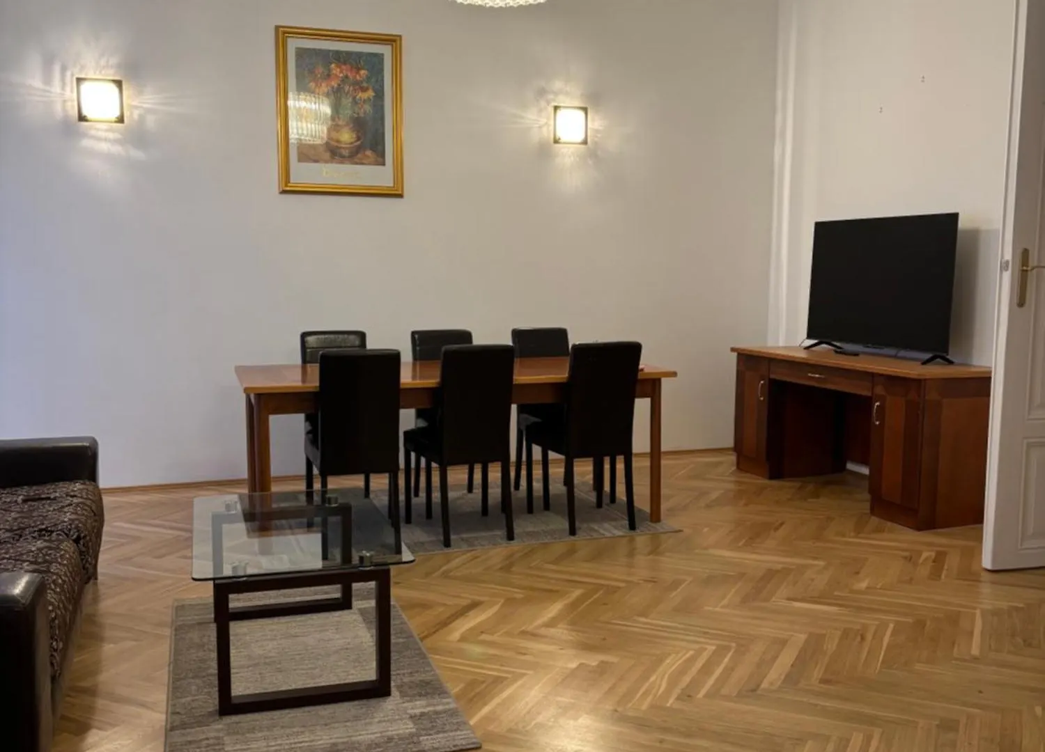 Carlton Suites Vienna Apartment