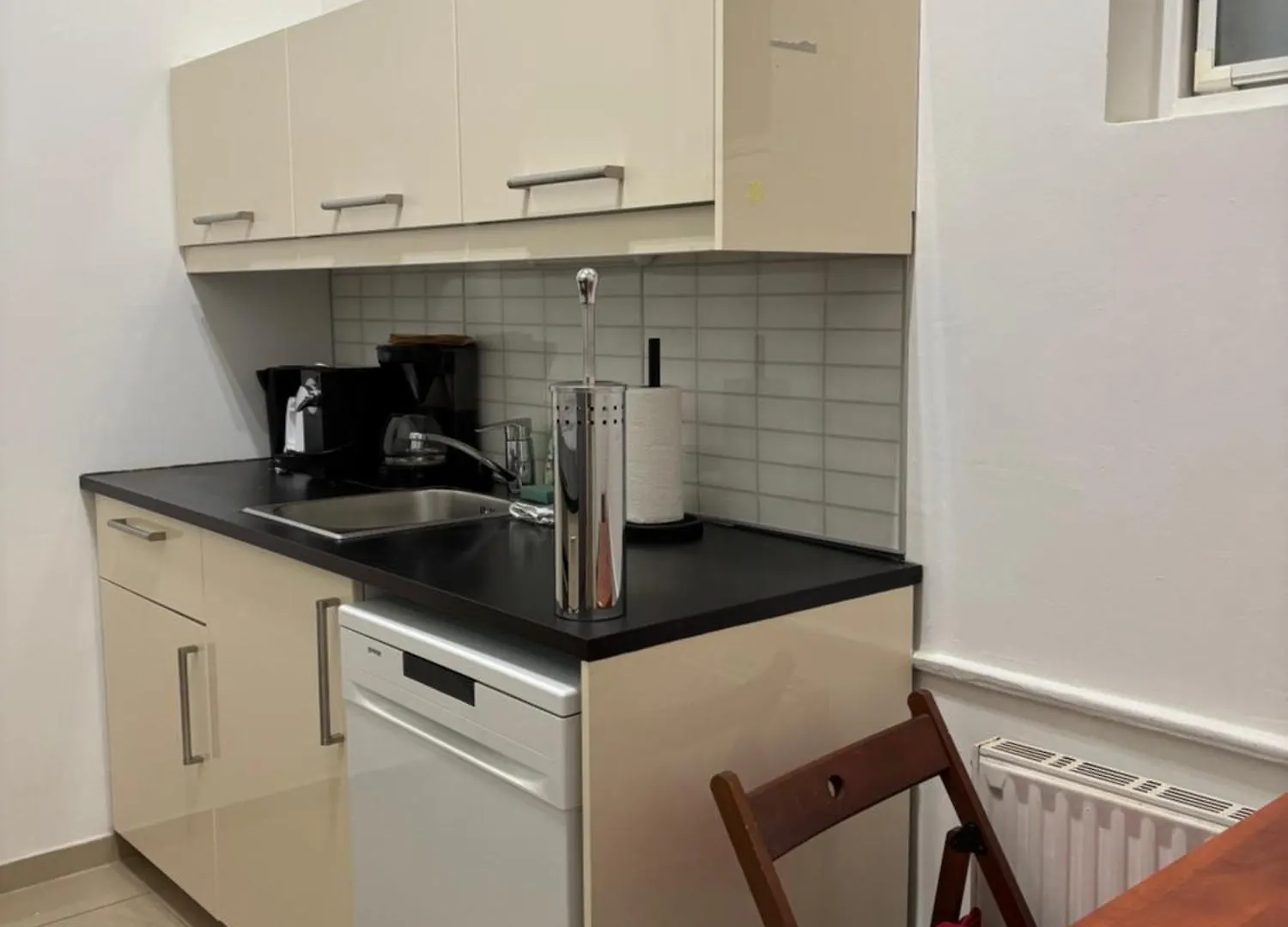 Carlton Suites Vienna Apartment