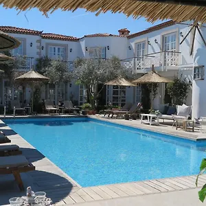 Bay C Otel Alaçatı