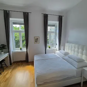 Sweet Dreams Viena