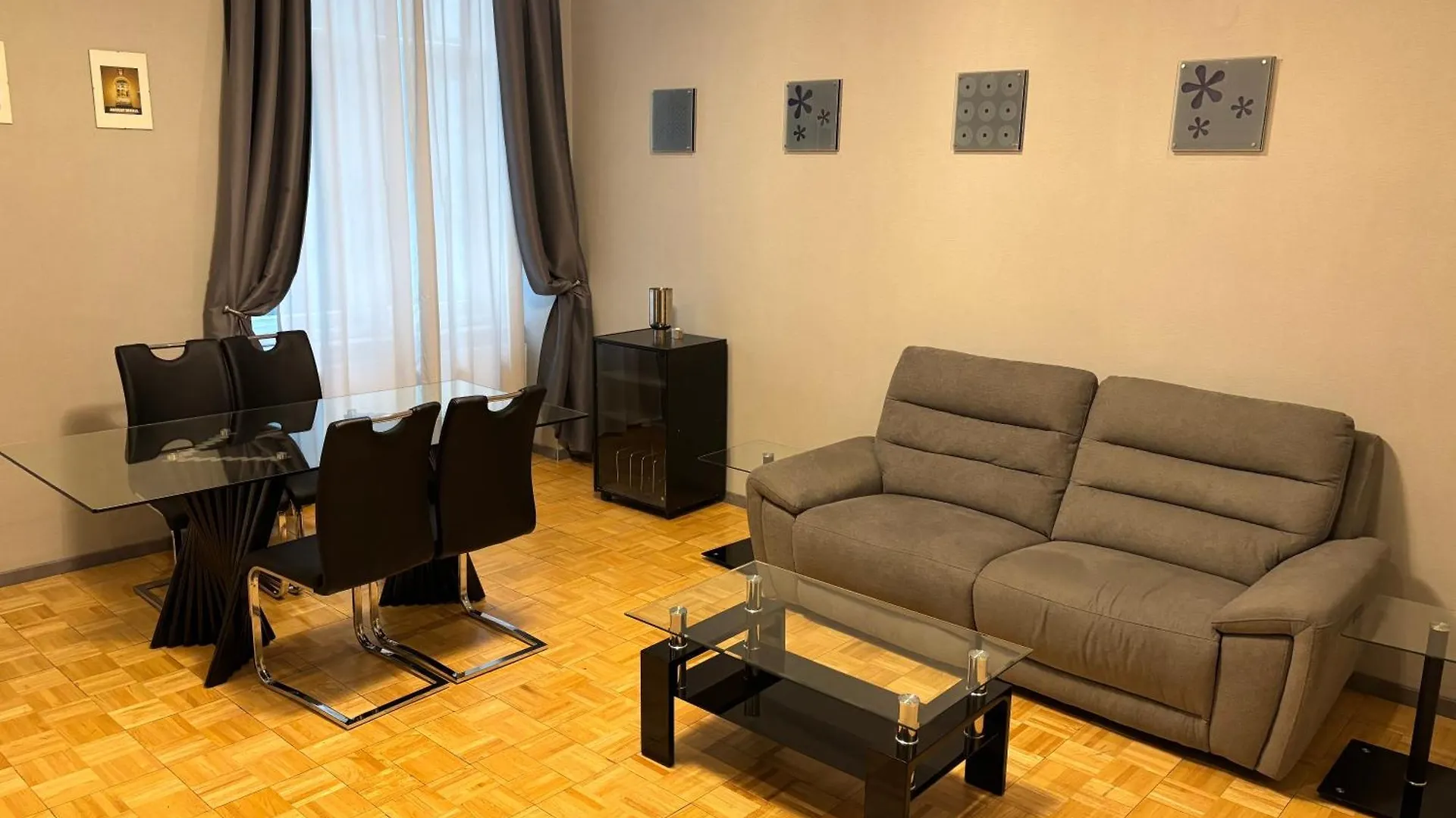 Carlton Suites Vienna 0*,  Austria